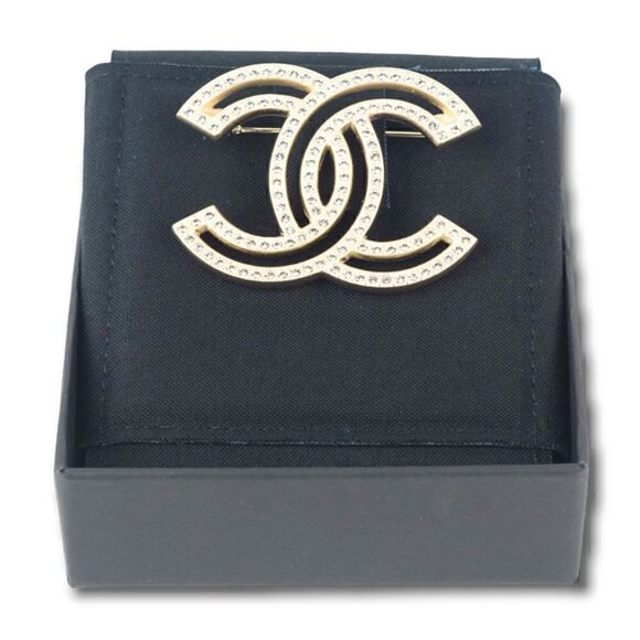 ❤️SOLD❤️2021 CHANEL Classic CC Large Crystal Brooch - Picture 3 of 11